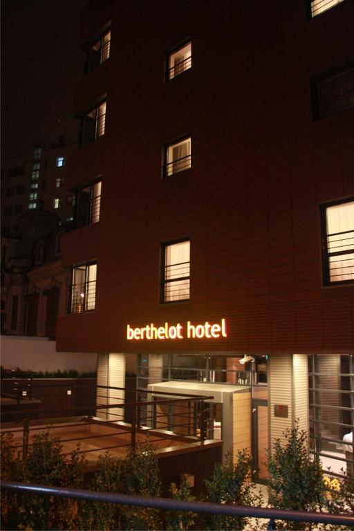Hotel Berthelot Бухарест Экстерьер фото